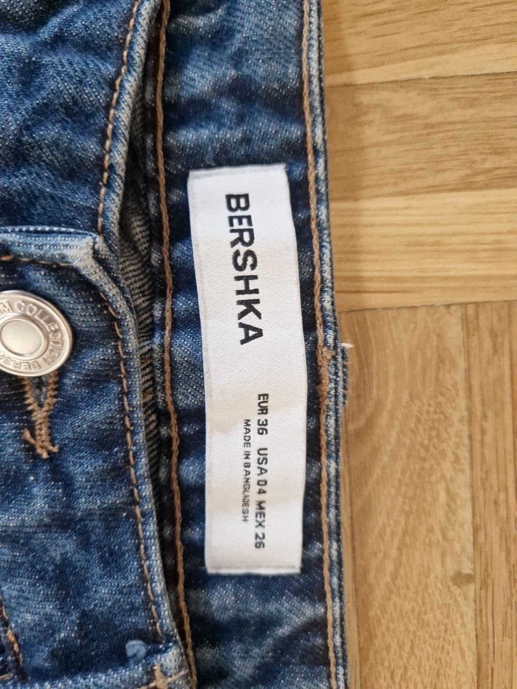 Bershka Jeans: Jeans von BERSHKA – Gebraucht aus Lausanne von kla_yh6t 2
