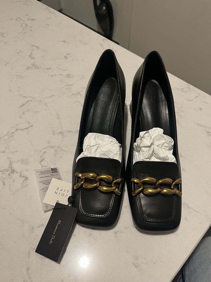 Massimo Dutti Scarpe da donna: Massimo Dutti Leather Block Heel Chain Loafers, EU 39 – Nuovo (secondo la descrizione) da Mies venduto da nic_yk5d 8