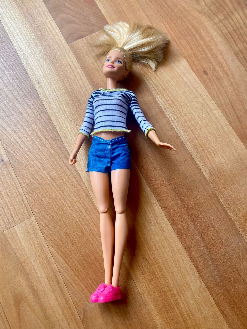 Bambole: Barbie mit div. Kleidern – Usato da Rorbas venduto da ser_2lfq 1