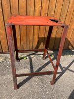 ALTER METALL TISCH UM 1940 MIT GENIALER PATINA SCHILD BLECH