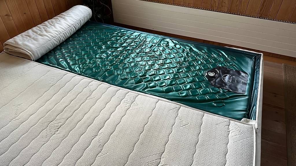 Letti: Wasserbett Aquatherm 180x220cm – Usato da Esslingen venduto da vitaler 2