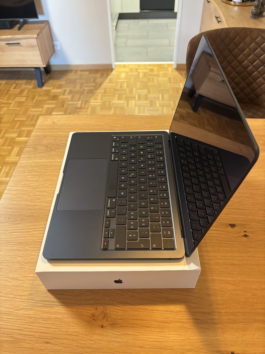 Apple Notebook: MacBook air M3 2024 – Usato da Baar venduto da di__h2y9 2