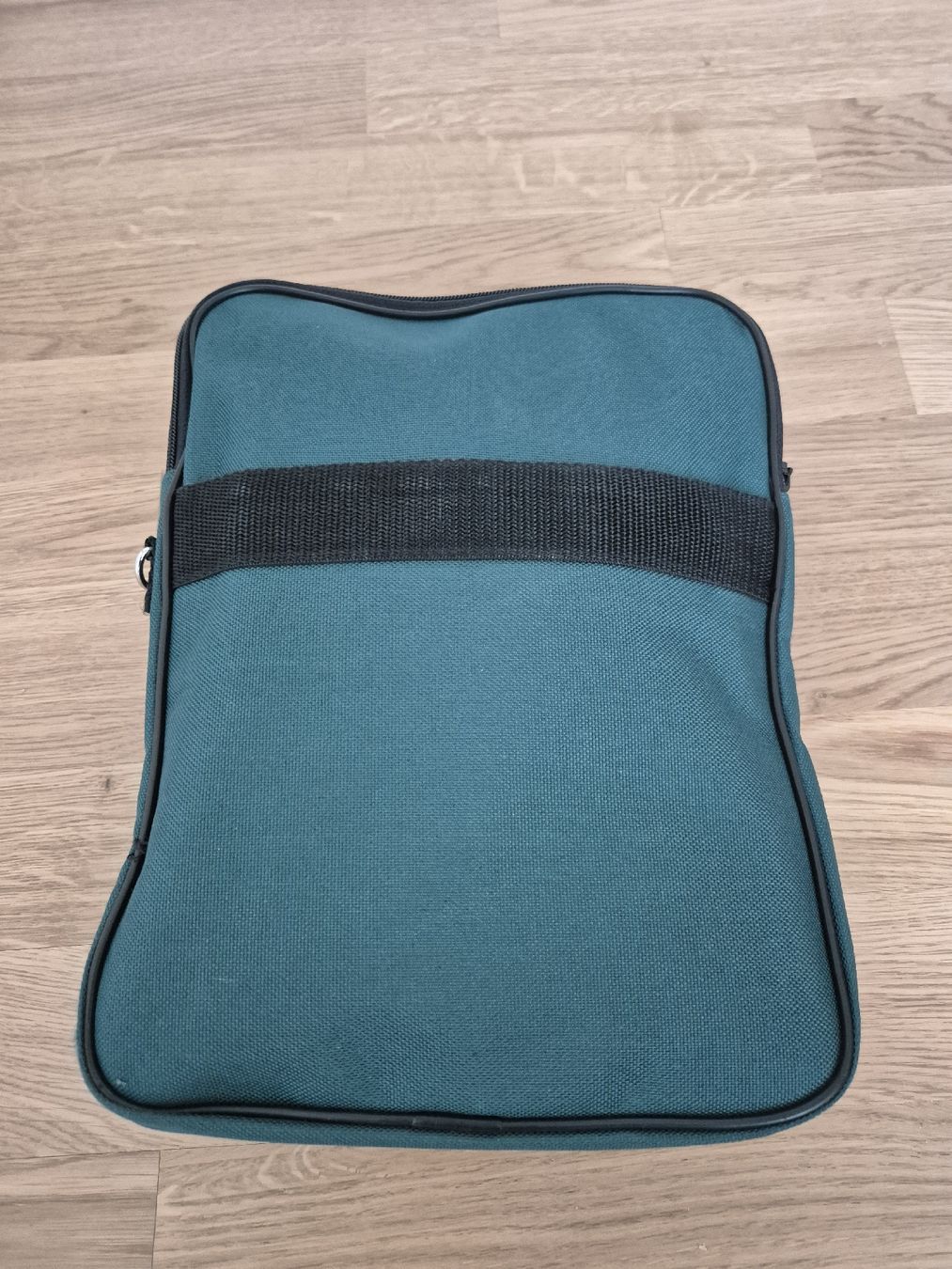 Taschen: Original Swissair multifunktionale Reisetasche – Neu (gemäss Beschreibung) aus Zürich von Corrosion 1