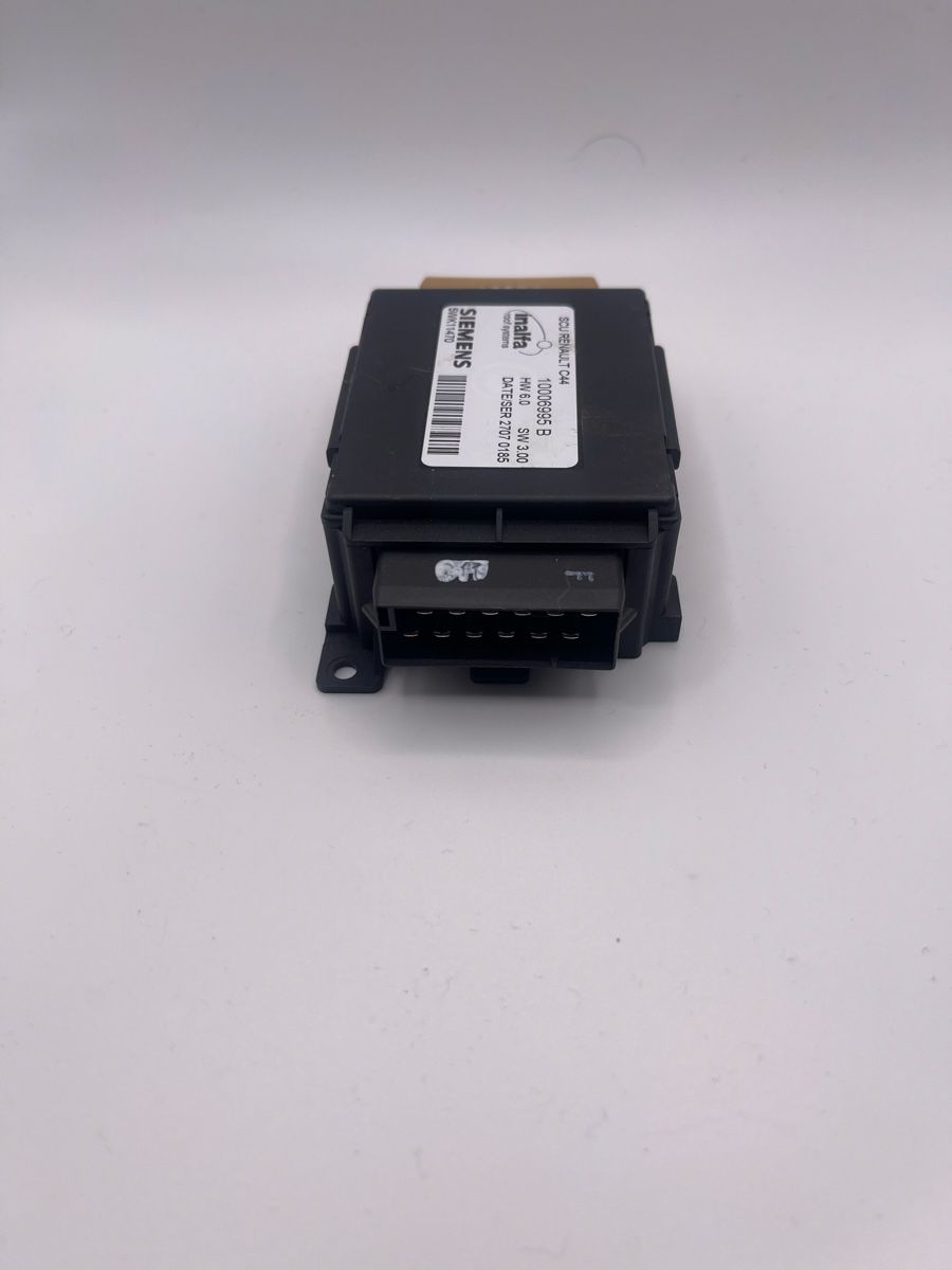 Renault Tutti pezzi di ricambio auto: Renault: Schiebedach Steuergerät 7701066944 – Nuovo (secondo la descrizione) da Märstetten venduto da AlienNova 2