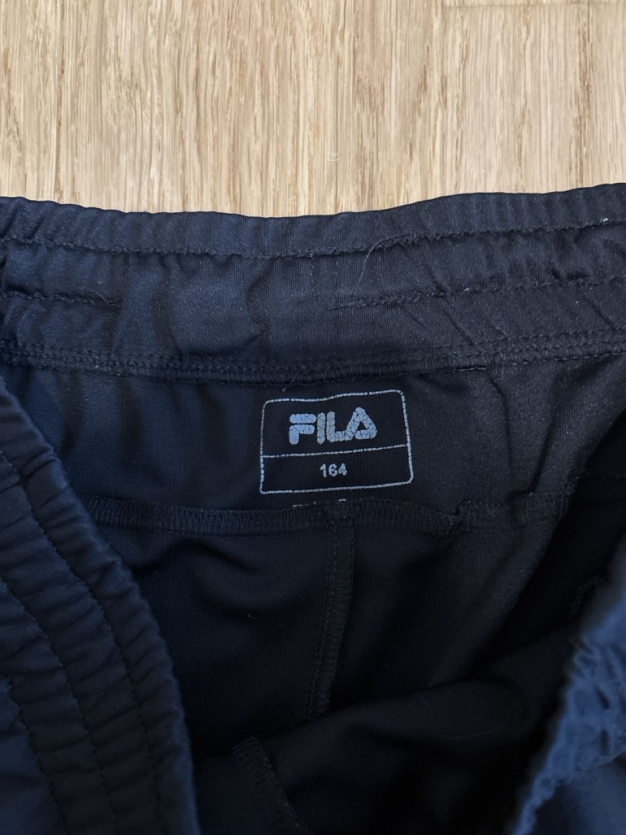 Fila Pantaloni: Fila Sport Shorts, Grösse 164 – Usato da Rünenberg venduto da ZwergLi100 1