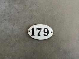 Altes Emailschild 179