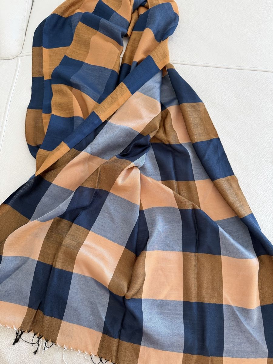 Foulard & Sciarpe: Seiden Schal 🌸 – Usato da Opfikon venduto da Luis144 2