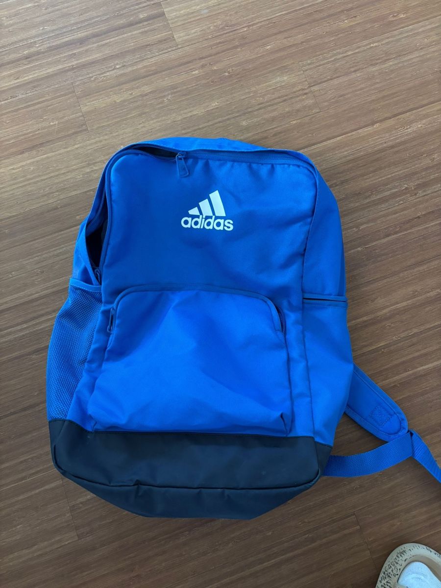Adidas Zaini: Blauer Adidas Rucksack – Usato da Diepoldsau venduto da Sonne14
