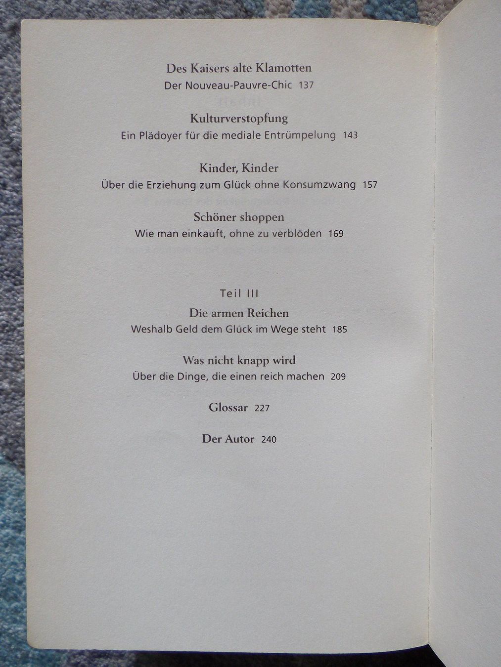 Libri: Die Kunst des stilvollen Verarmens – Usato da Uster venduto da urs_75by 3