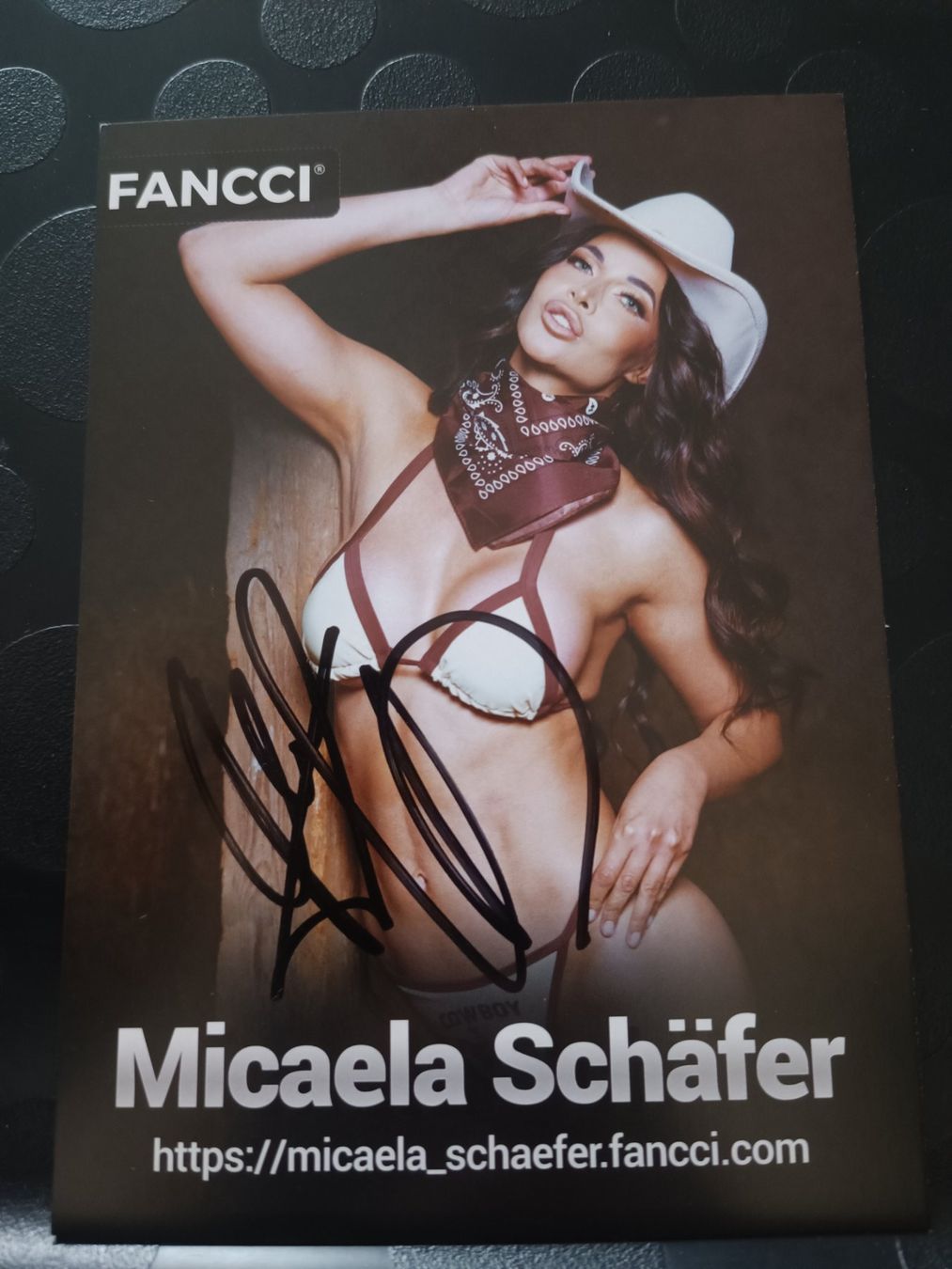 Autographes: Micaela Schäfer - handsignierte Autogrammkarte – D'occasion à Menziken par Artographs