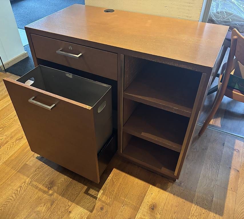 Allestimento di negozi e stand fieristici: Kassenmöbel I Kassentisch – Usato da Wolhusen venduto da Gastrorampe 1
