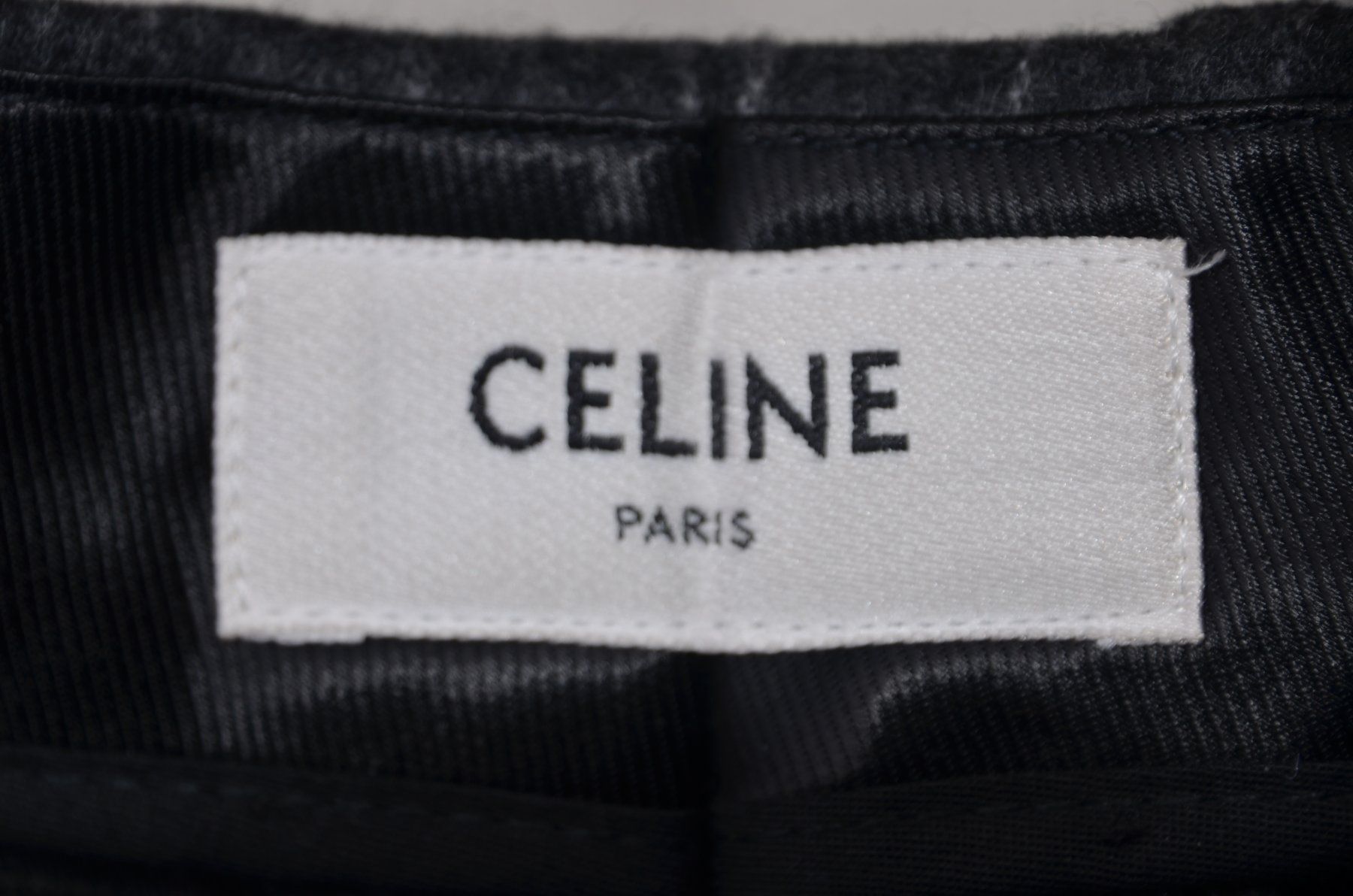 Celine Pantaloni: Céline kurze Hosen / shorts .36 – Usato da Collonges venduto da Auganien 2