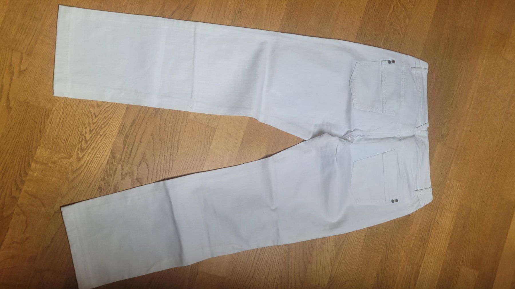 Esprit Pantaloni: Sommerhose weiss von Esprit, Grösse 40 – Nuovo (secondo la descrizione) da Neschwil venduto da flower_69 2