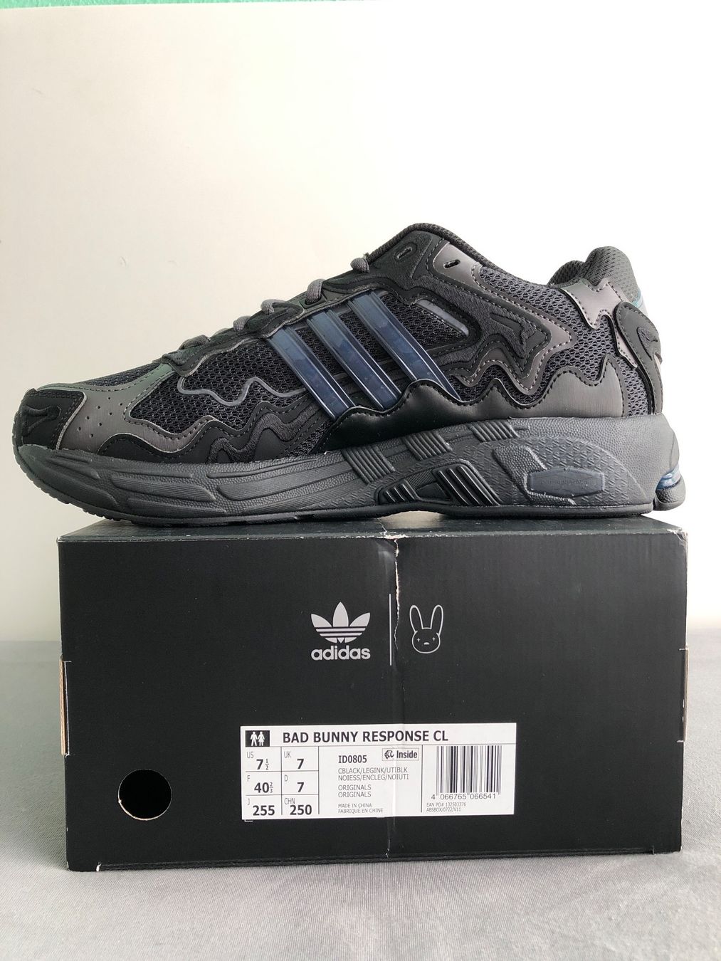 Adidas Scarpe da uomo: Adidas Bad Bunny Response CL EU 40.5 – Nuovo (secondo la descrizione) da Baar venduto da tortuga72 2