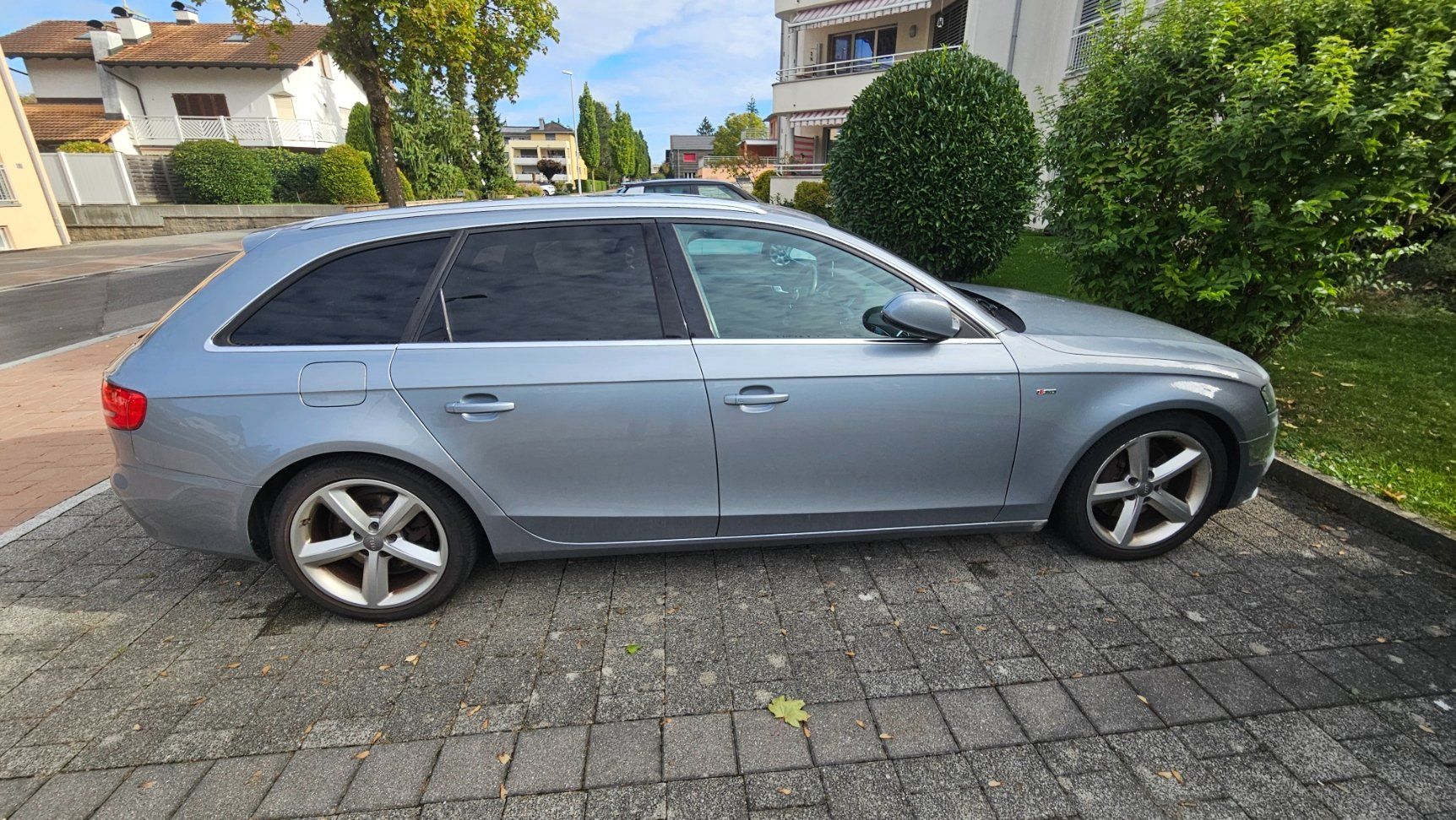Audi Autos: Audi A4 3.0TDI – D'occasion à Schaan par smu22 2