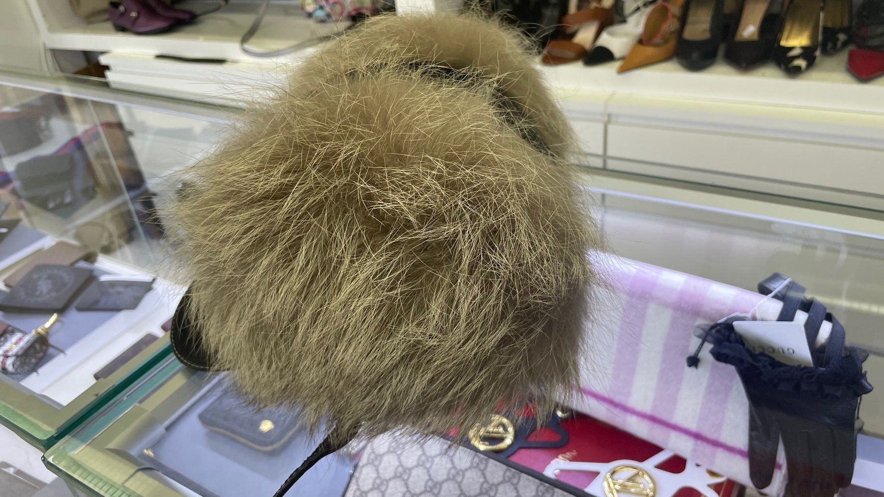 Sonstige Damenmode: Pelz Kappe – Neu und originalverpackt aus Lachen SZ von HelvetiaLuxury 4