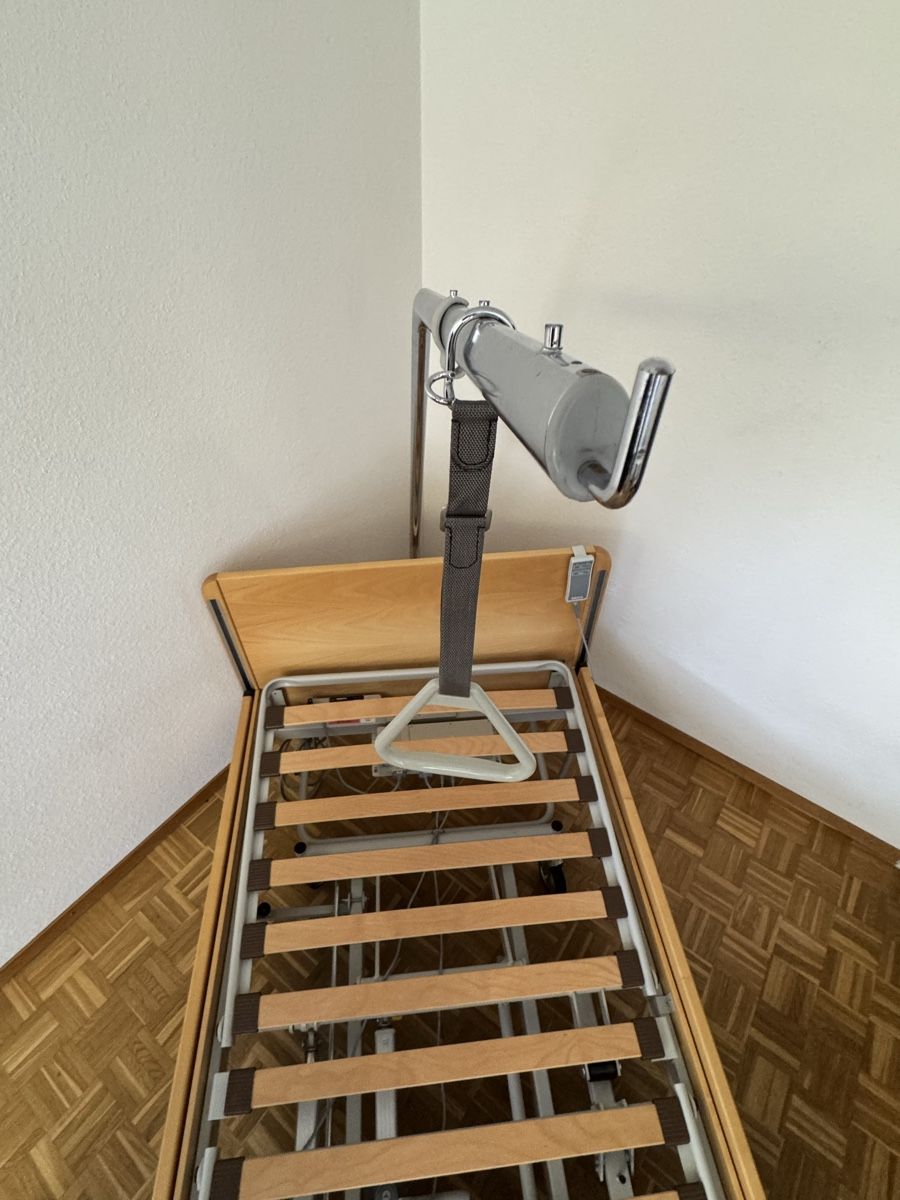 Letti: Pflegebett – Usato da Sachseln venduto da Fab_Huw 5