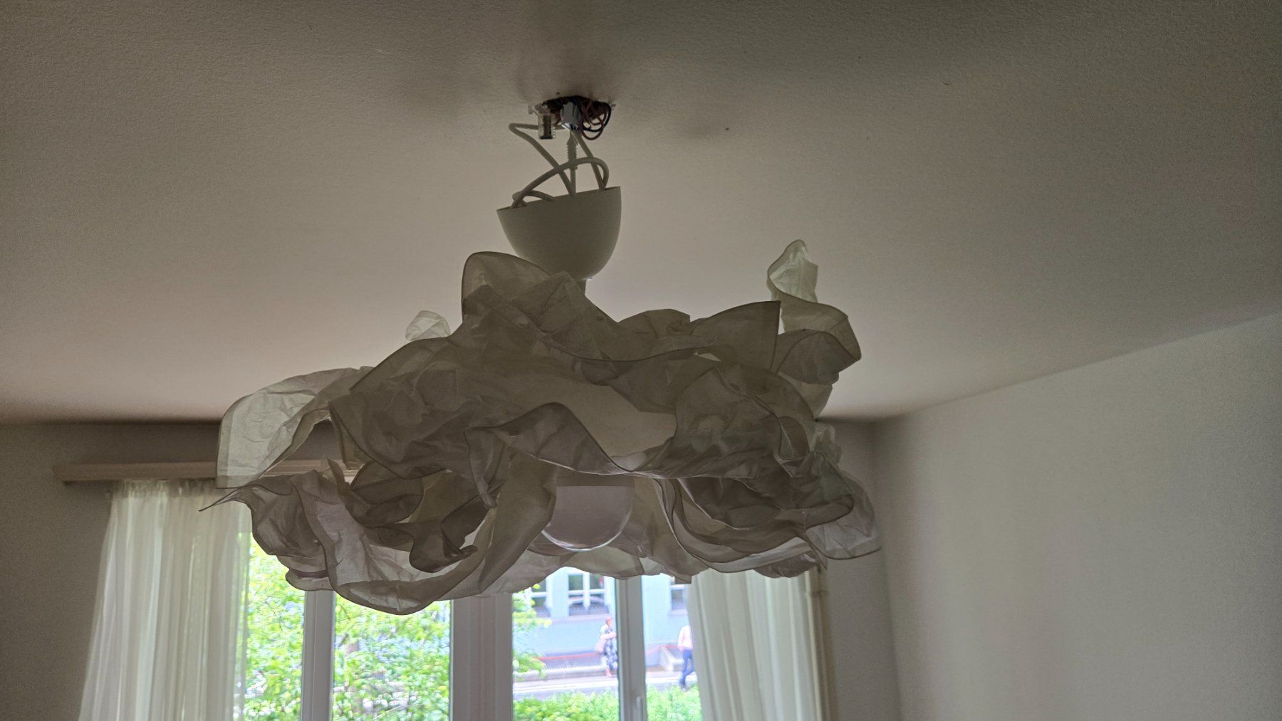 Ikea Lampade: KRUSNING Pendant lamp shade with cord set – Usato da Bern venduto da jel_cc8z