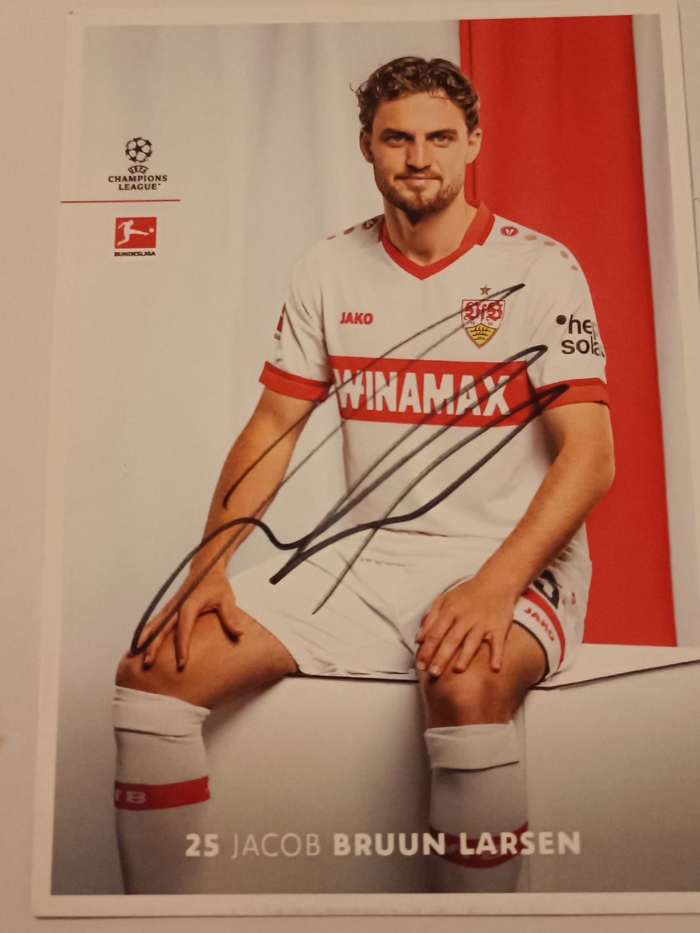 Autografi: Jacob Bruun Larsen - VfB Stuttgart - Handsigniert – Usato da Menziken venduto da Artographs