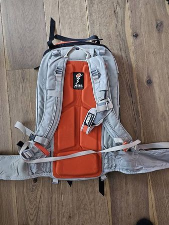 ABS Lawinenrucksack mit 15L Zip On