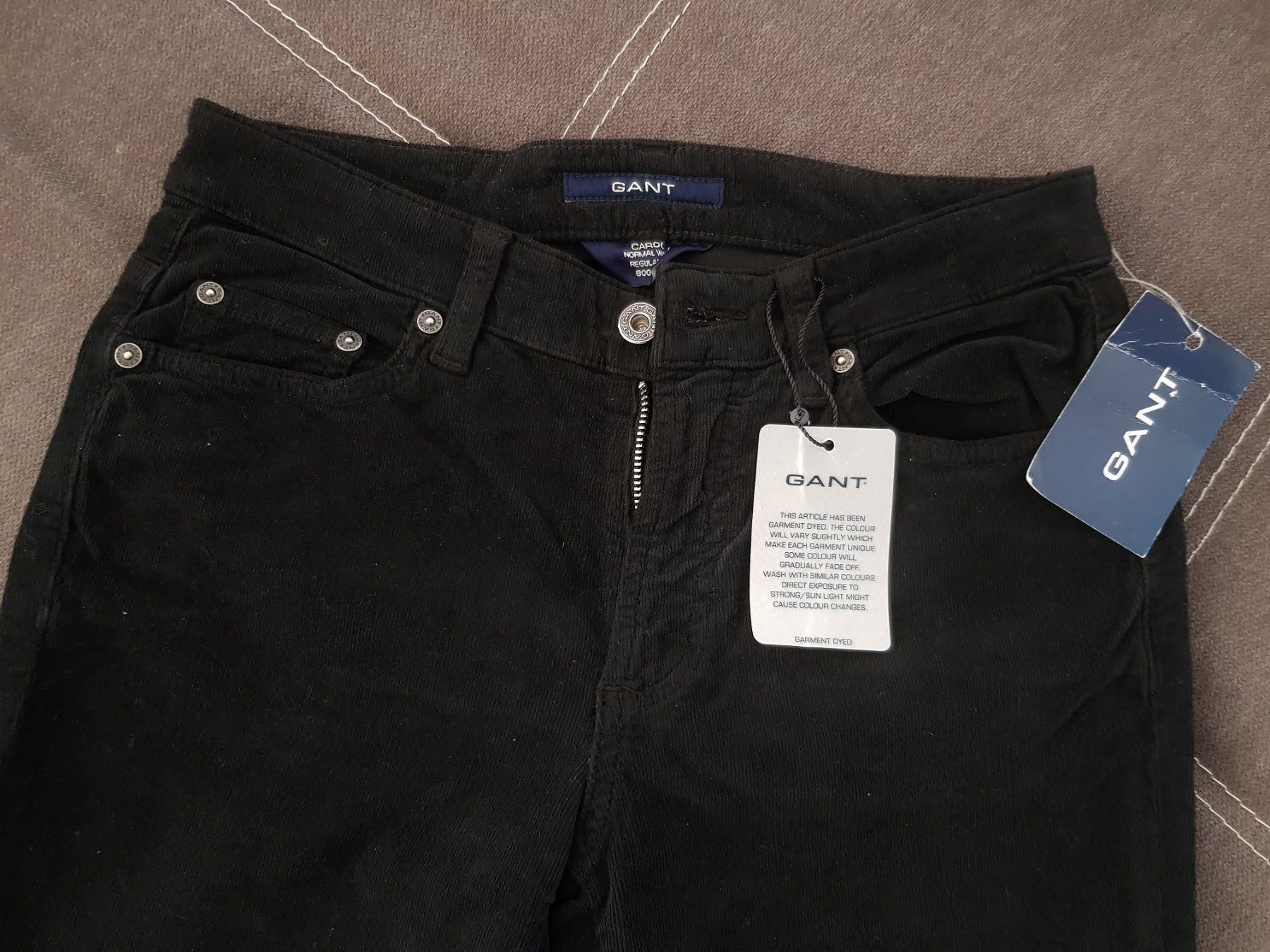 Gant Pantaloni: Samthose von GANT Gr.26 – Nuovo e nell'imballaggio originale da Reinach AG venduto da innamac 7