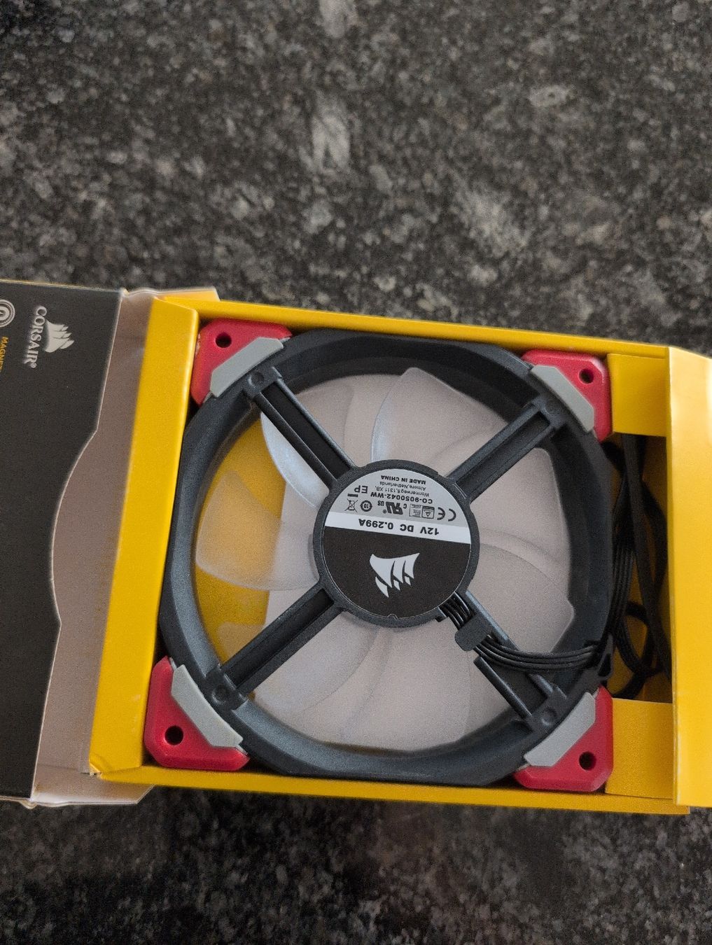 Corsair PC: Corsair ML120 PRO LED PWM Lüfter – Usato da Braunau venduto da domiV6 1