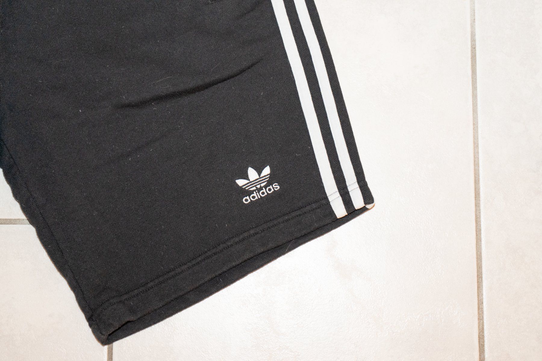 Adidas Hosen: Adidas Shorts – Gebraucht aus Arni AG von yannick_207 1