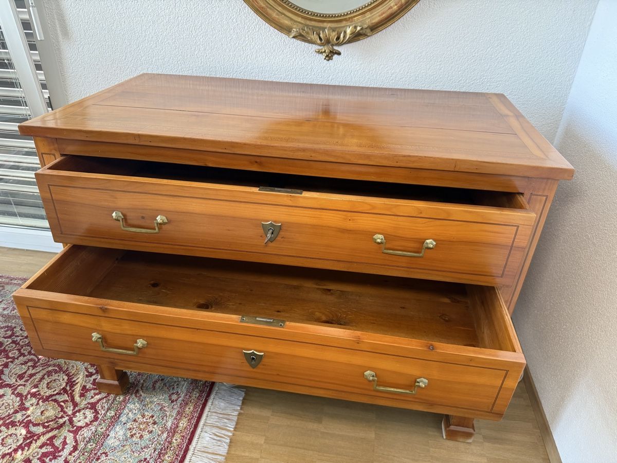 Cassettiere: Kommode antik mit 3 Schubladen Holzkommode ab 1.- – Usato da Nidau venduto da Nintschgu 4