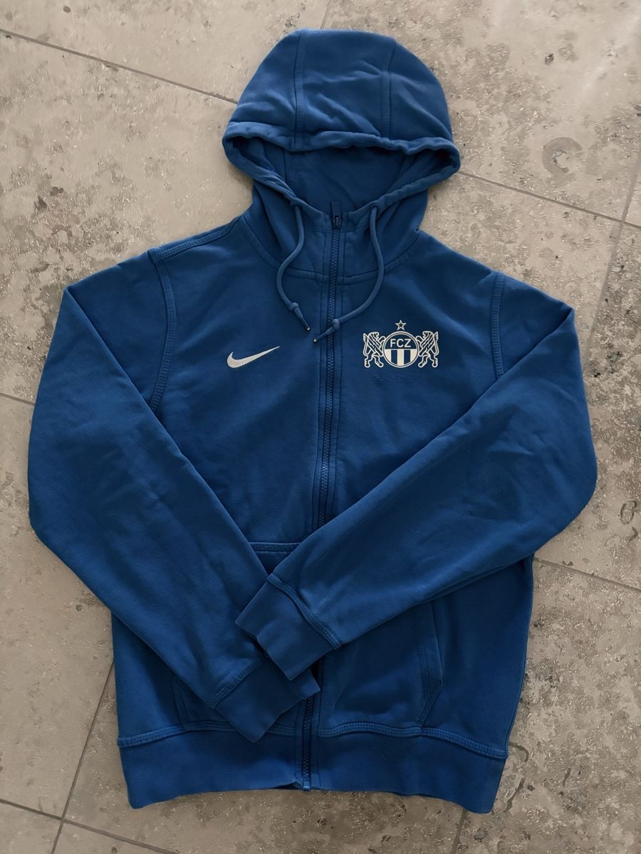 Nike Maglioni & Felpe: FCZ Hoodie – Usato da Zürich venduto da zuerich.a 1