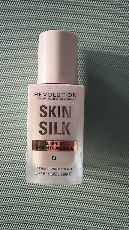 Gesichtspflege: REVOLUTION SKIN SILK SERUM FOUNDATION  – Gebraucht aus Zürich von sab_bl7c