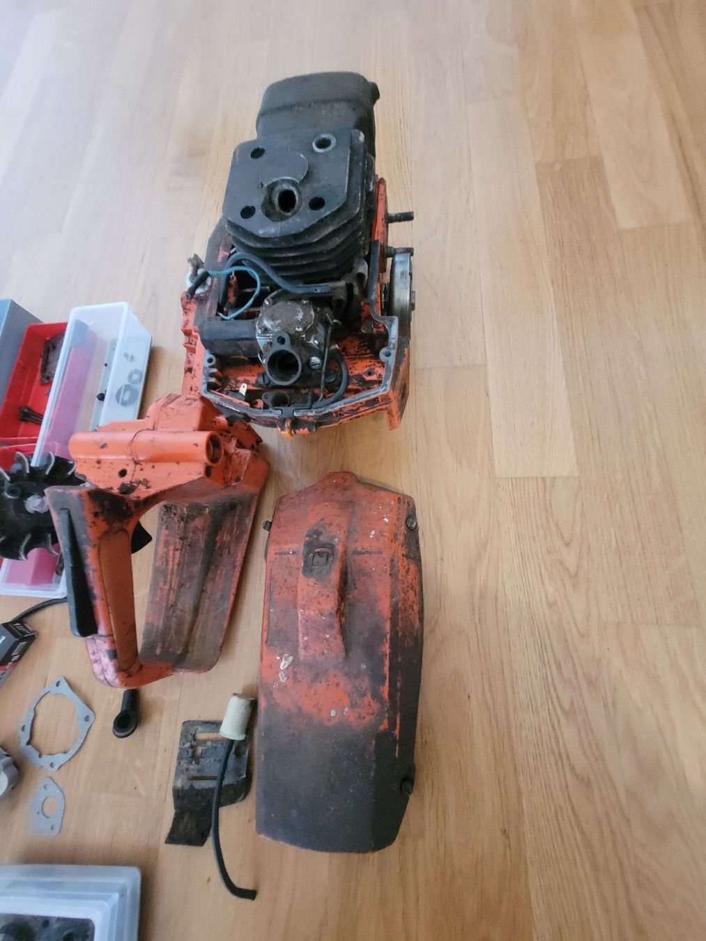 Husqvarna Sägen: Husqvarna 254 x2 – Gebraucht aus Thônex von Jankhee 9