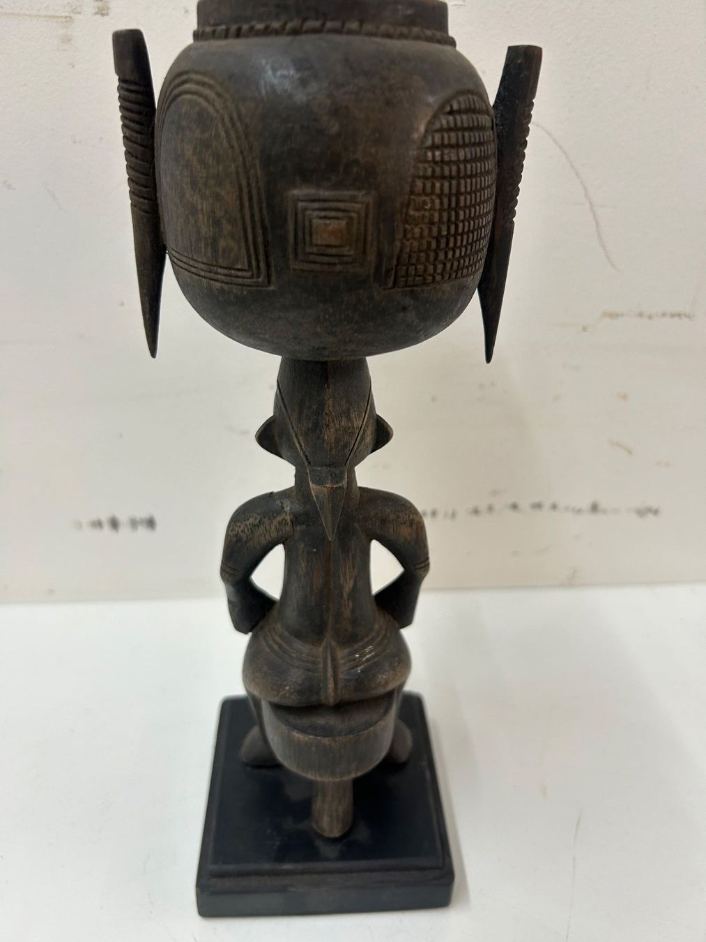 Figuren: antike afrikanische Holz-Figur Luba Kultur alter unbekannt – Gebraucht aus Zürich von Levelart 4