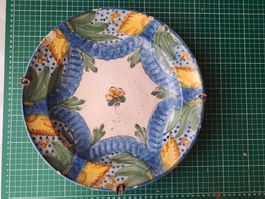 Assiette ancienne en céramique de Manises (XVIII/XIX siécle)