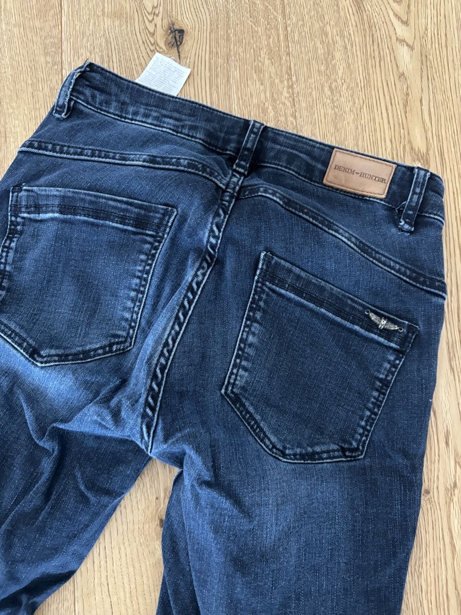 Jeans: Denim Hunter Jeans – D'occasion à Buttisholz par Melsan 1