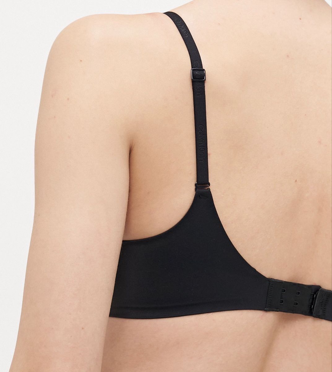 Calvin Klein Altra biancheria intima: Calvin Klein Black Push-Up Plunge Bra, 70C – Nuovo e nell'imballaggio originale da Baar venduto da pat_sk76 2