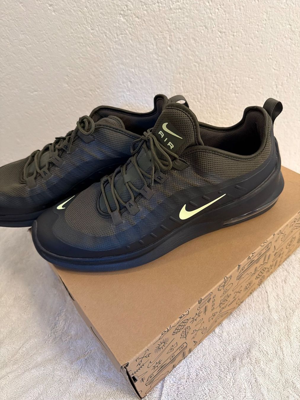 Nike Scarpe da uomo: NIKE AIR Trail Grösse 47.5 EU – Usato da Zürich venduto da TELESMEDIA 1
