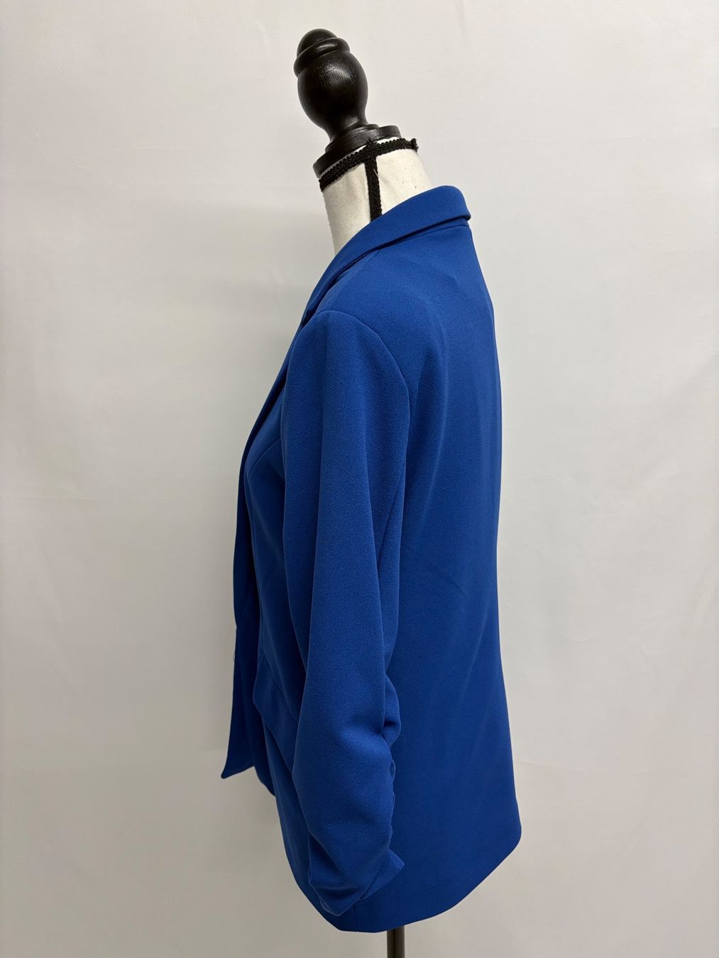 Only Giacche: Only Blazer in blau geraffte Ärmel offen 38 – Nuovo (secondo la descrizione) da Regensdorf venduto da secondchancefashion 1
