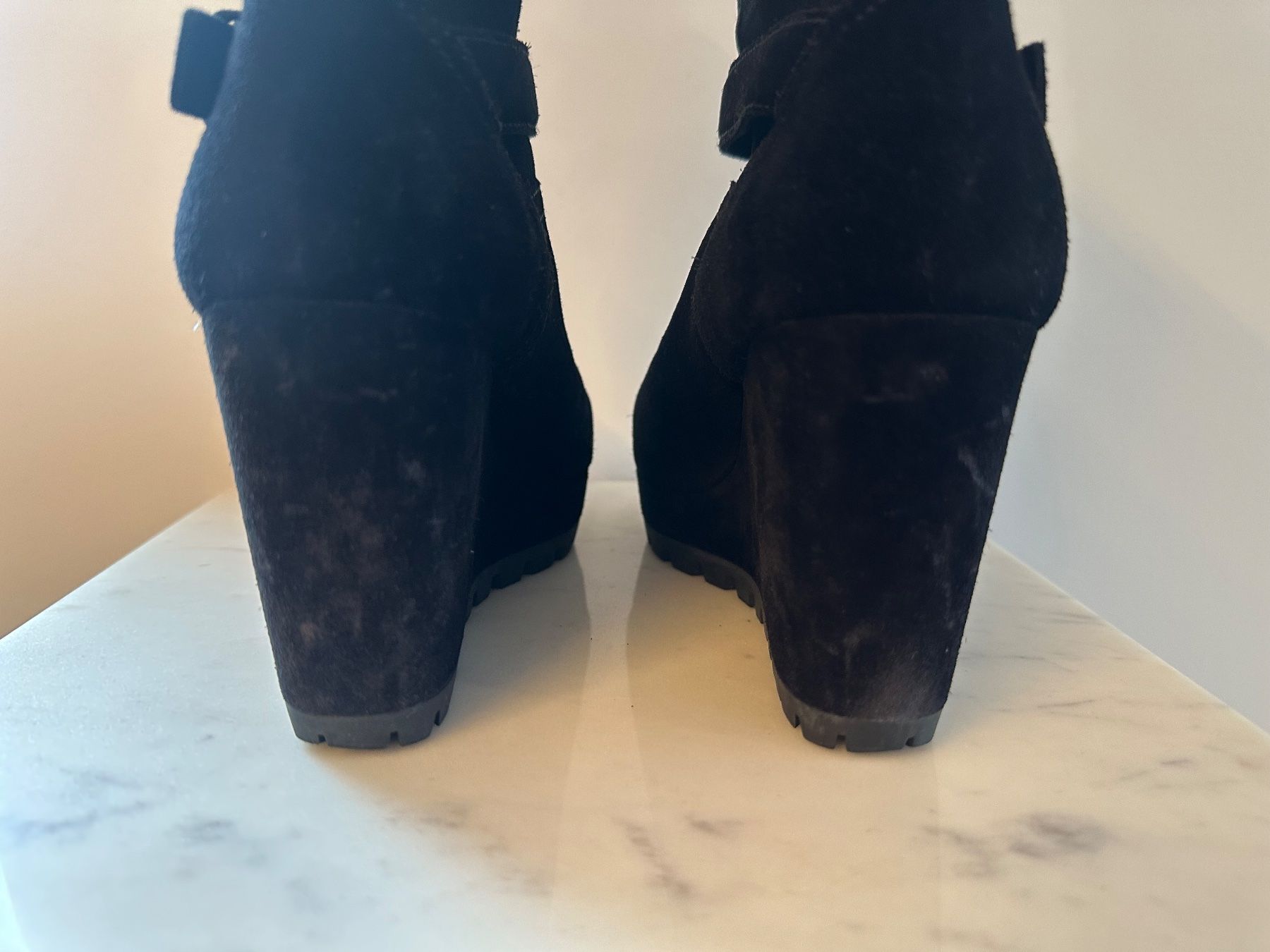 Prada Scarpe da donna: Prada Wildleder Stiefeletten mit Keilabsatz - Grösse 36 – Usato da Zürich venduto da Sedi93 6