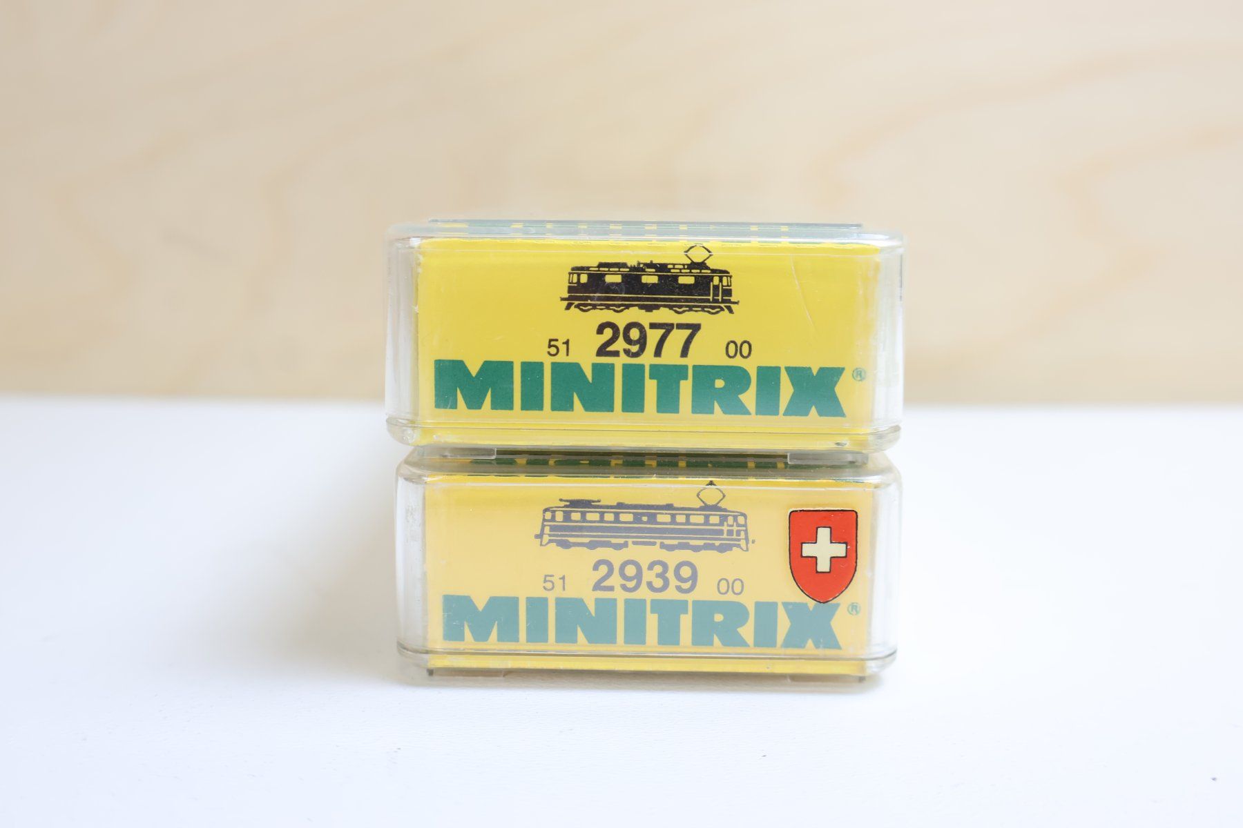 Trix Modelleisenbahnen: Minitrix 2 x SBB E-Lok Set - schöne Modelle OVP – Gebraucht aus Winterthur von Monstera 8