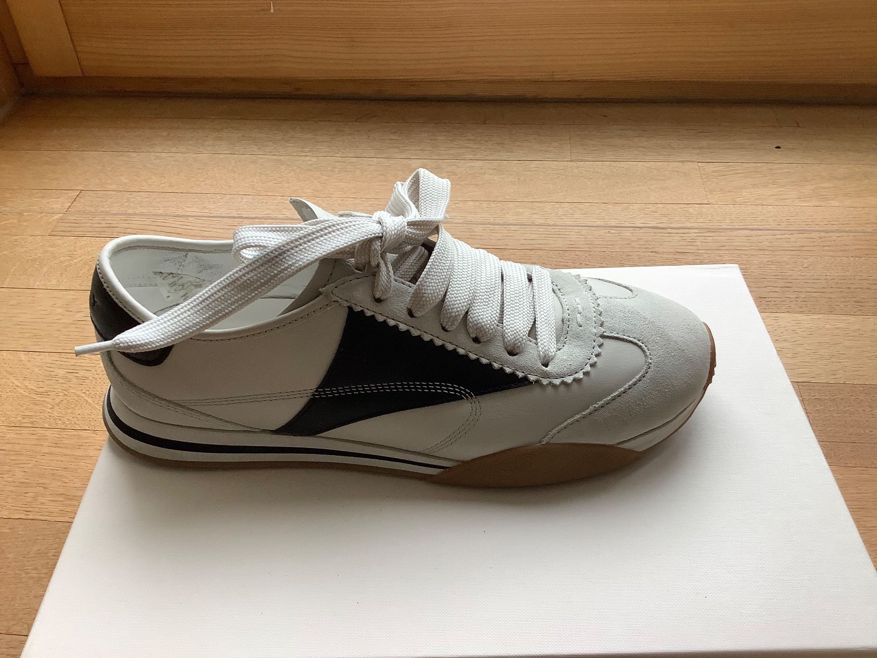 Bally Scarpe da donna: Bally Sneakers Sonney , 39 creme schwarz – Usato da Zürich venduto da Fkili 2