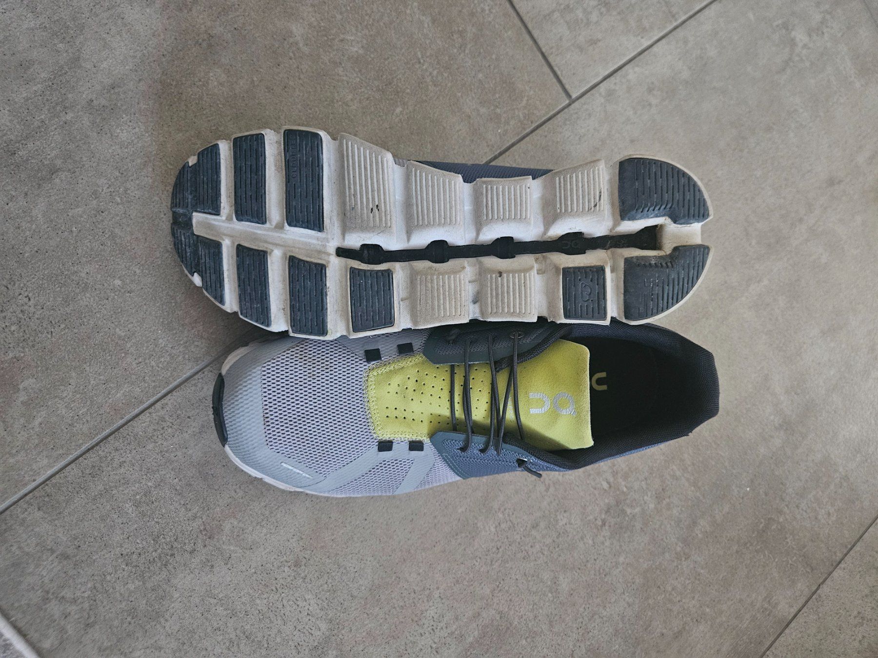 On Scarpe da uomo: On Schuhe Gr 45 – Usato da Wolfhausen venduto da swi_2lbv 1