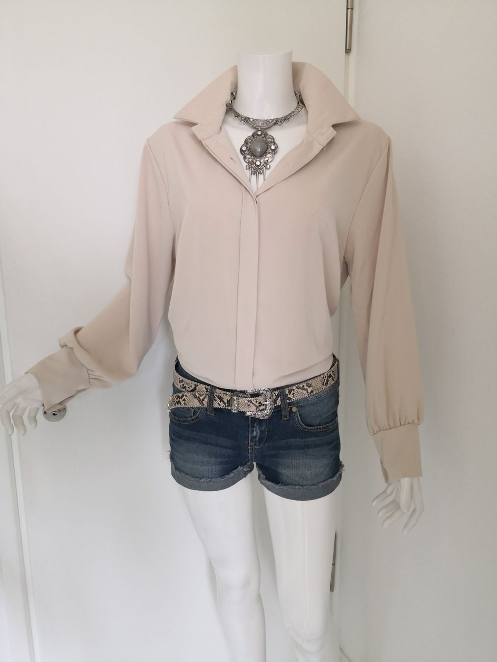 Mango Camicette: 🤩MANGO VISKOSE BLUSE BEIGE, NEU – Nuovo (secondo la descrizione) da Olten venduto da Naja-Twins-Twins 2