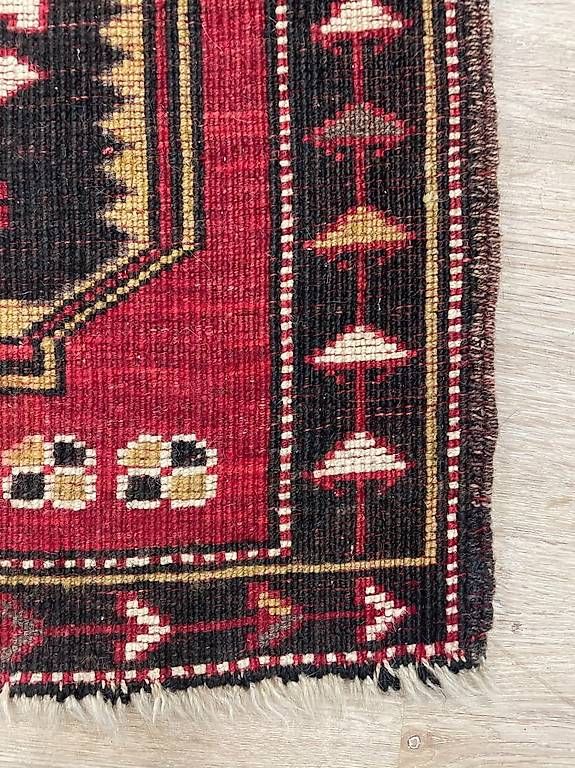 Tappeti: Orientteppich aus Wolle mit geometrischem Muster – Usato da Obernau venduto da Arche_Noah_Brocki 4