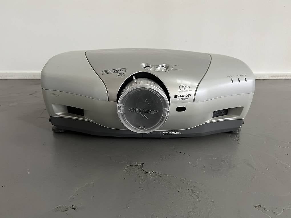Sharp Proiettori: Sharp  XV-Z10000 DLP Beamer – Usato da Winterthur venduto da docman1966