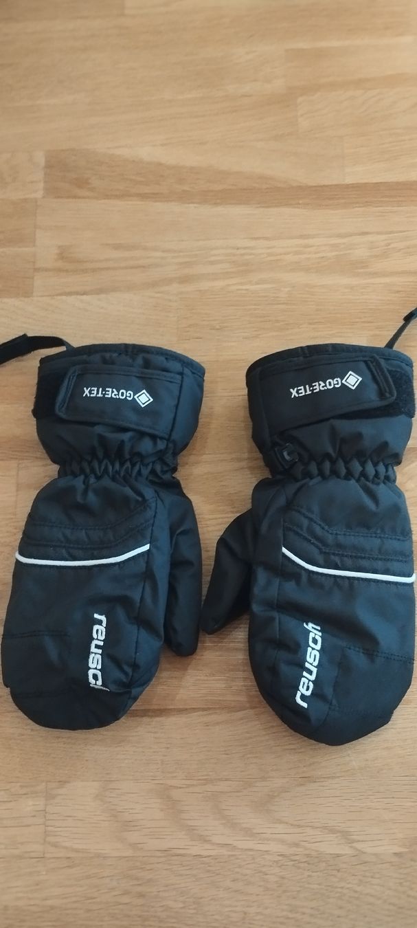 Reusch Kinderhandschuhe: kinder Ski Handschuhe reusch gr 4.5 – Gebraucht aus Mörel von MJoaoCosta