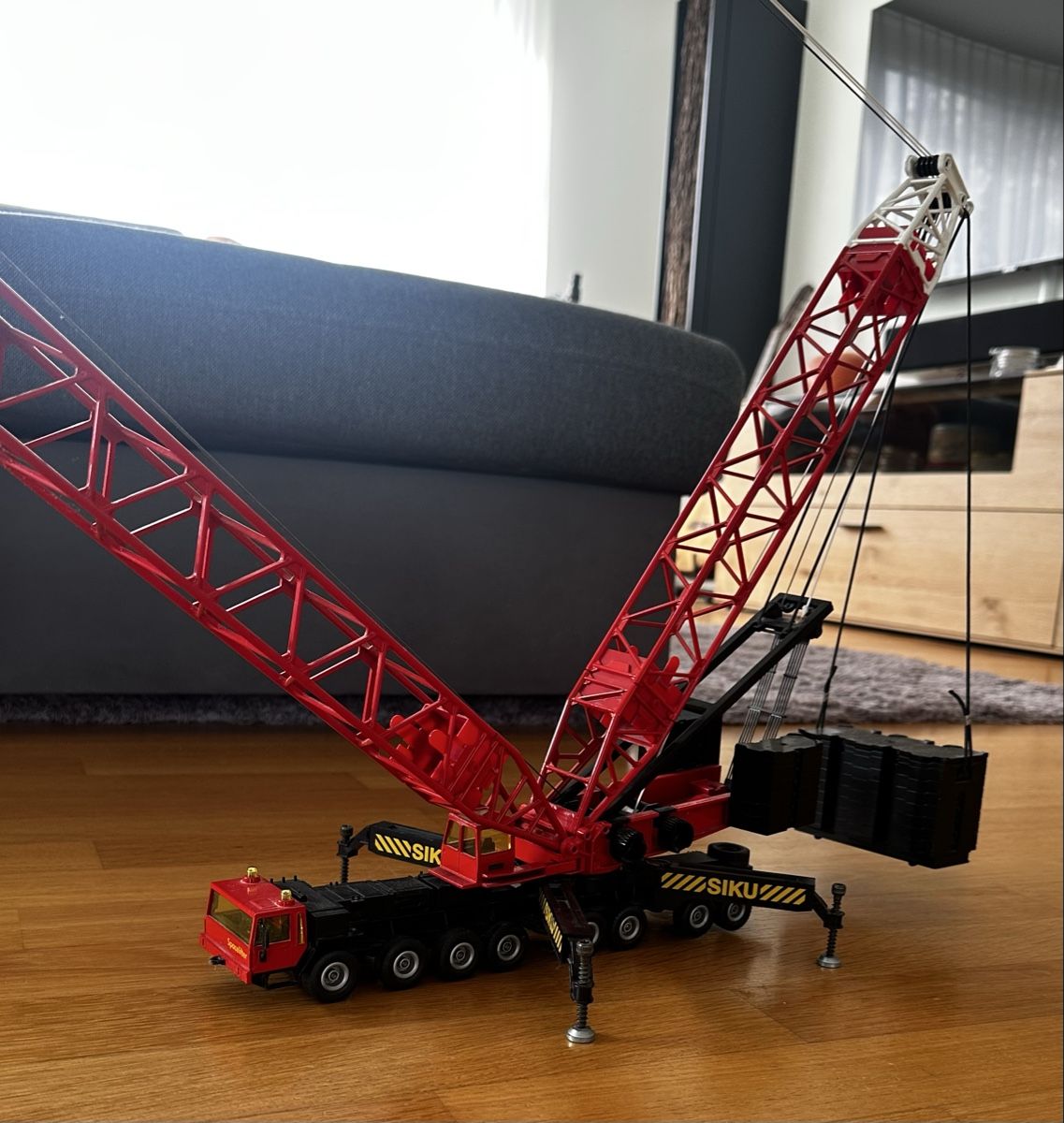 Siku Modellini d'auto: SIKU 4810 Schwerer Mobilkran – Usato da Ennetmoos venduto da ObergubsEr