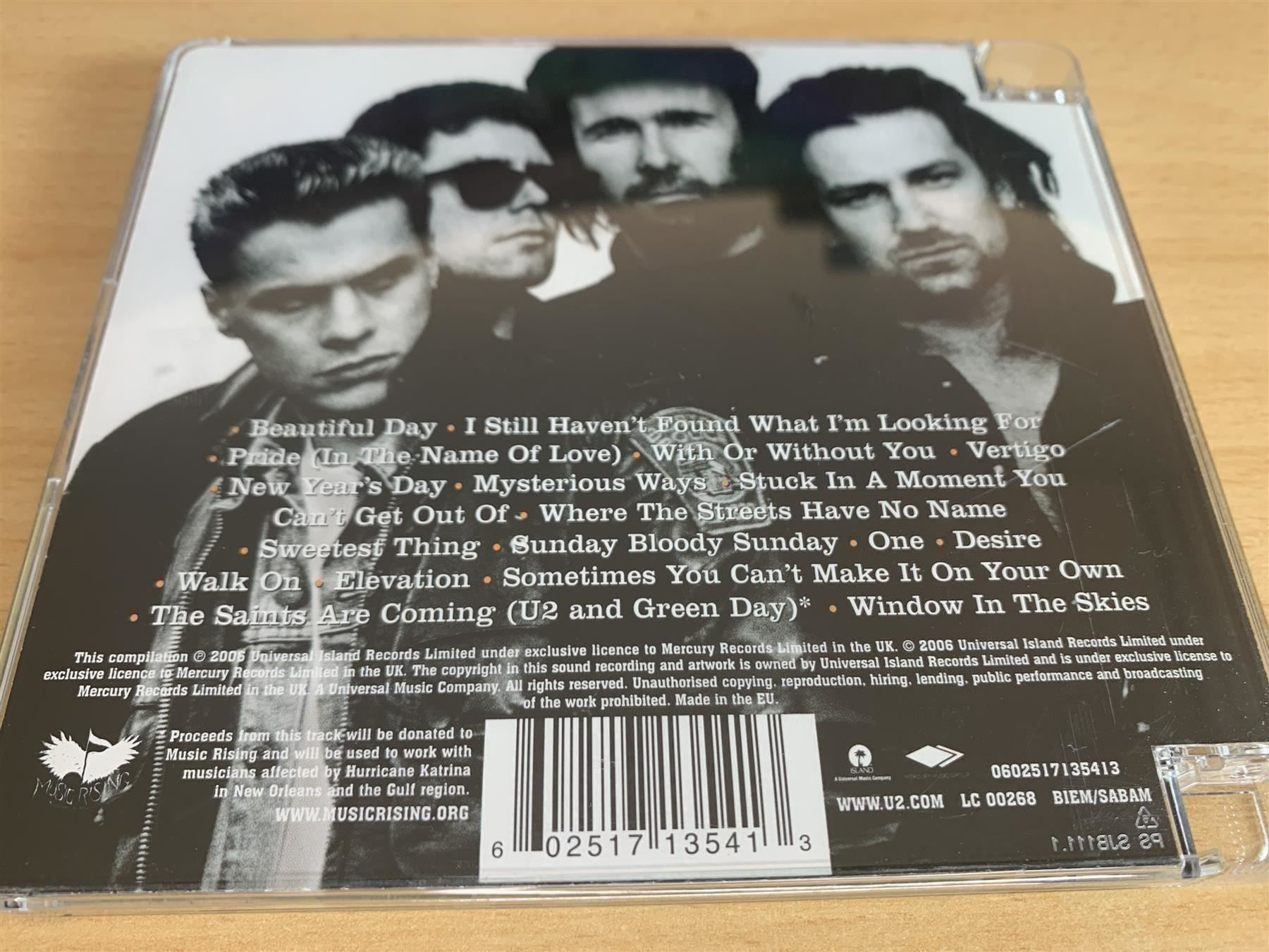 CD: U2 – U218 Singles – Usato da Rikon im Tösstal venduto da Alpenmutz 1