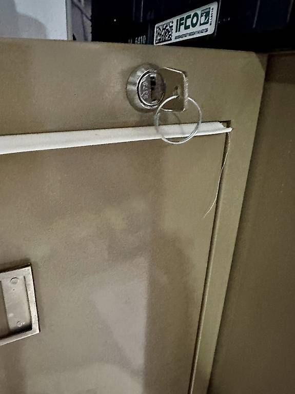 Schränke: Metallschrank Registerschrank – Gebraucht aus Muttenz von anna123 2