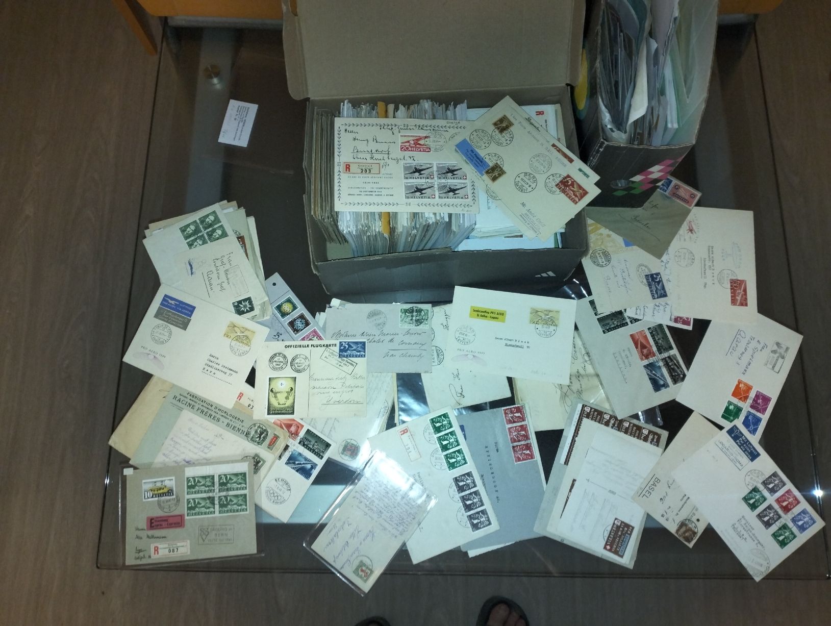 Tutti i francobolli: Riesige Briefmarken Sammlung Schweiz  – Usato da Riniken venduto da ChriguG75 6