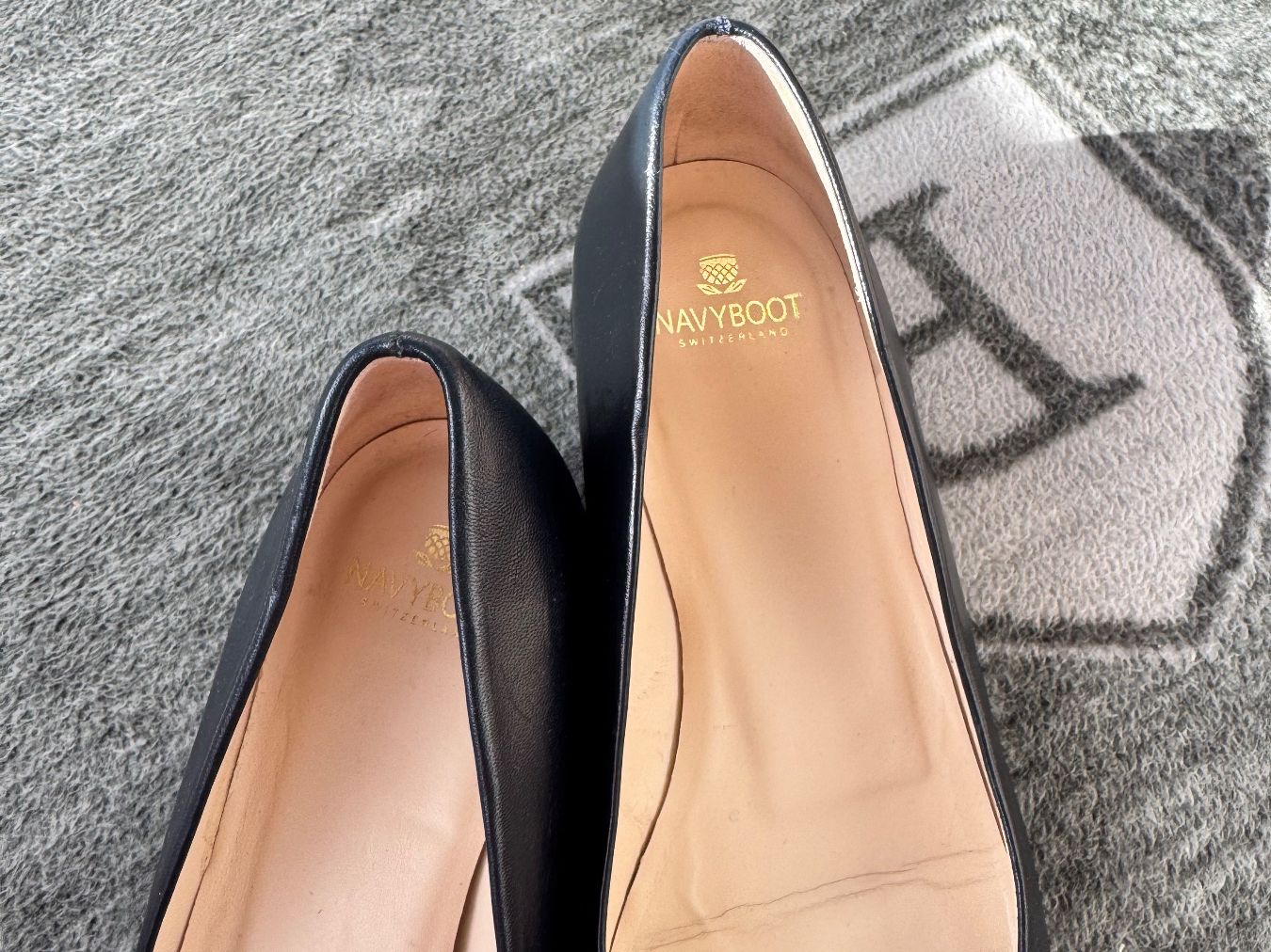Navyboot Scarpe da donna: Navy Boot Leder-Pumps  Statement-Schuhe – Gr. 37 – Usato da Hergiswil venduto da jam_lfc5 1